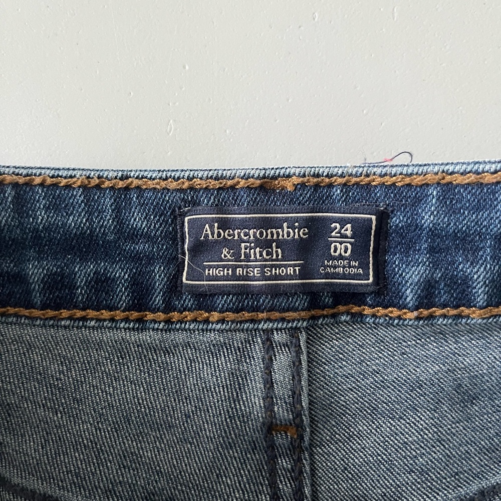 A&F High Rise Jean Shorts - Picture 3 of 3